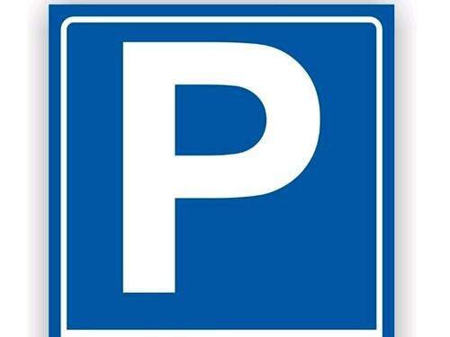 Foto - Stellplatz für PKW, Nähe Hindenburg - Schule