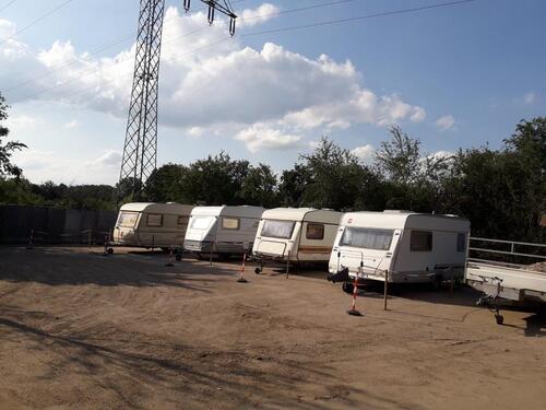 Foto - Stellplatz Wohnwagen Wohnmobil Boot