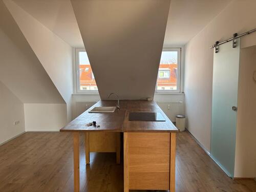 Foto - 4 Zimmer Dachgeschoßwohnung zur Miete in Erfurt