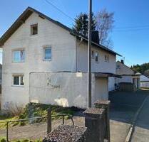 4-Zimmer-Wohnung 117 m² in Tettau – Balkon + Garage 650€ kalt