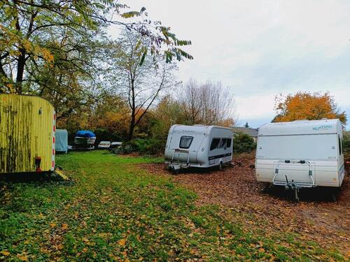 Foto - Außenstellplatz Wohnwagen, Anhänger