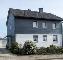 2-Familienhaus Bj.1966 m. 500 qm Grundstück u.2 Garagen v. privat - Radevormwald