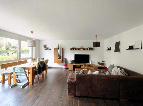 Foto - Neuwertige und moderne Wohnung in ruhiger und zentraler Lage