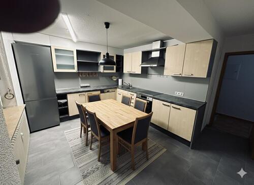 Foto - Eine 4 Zimmer Wohnung nähe Stadtzentrum zum vermieten