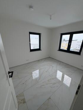 Foto - Studenten-WG Zimmer frei only Girls