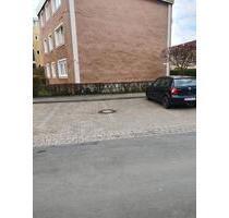 Ich biete 2 Stellplätze in einer ruhigen Straße in Hameln