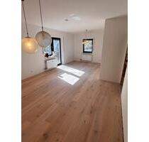 4-Zimmer Wohnung direkt in NeustadtAisch, Kernsaniert + EBK - Neustadt an der Aisch