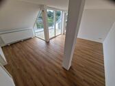 Foto - Frisch sanierte helle 4 Raumwohnung + 2 Bäder + Balkon