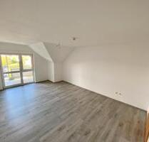 Helle 2-Zimmer-Wohnung + TG-Stellplatz + Balkon in Niederwerrn