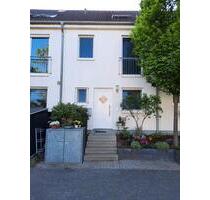 Helles freundliches Reihenmittelhaus im schönen D.-Wittlaer - Düsseldorf Stadtbezirk 5