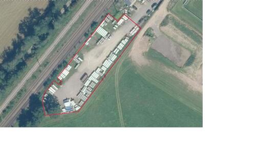 Foto - Großzügige, umzäunte Freifläche (ca. 3.000 m²) in Bahnhofsnähe