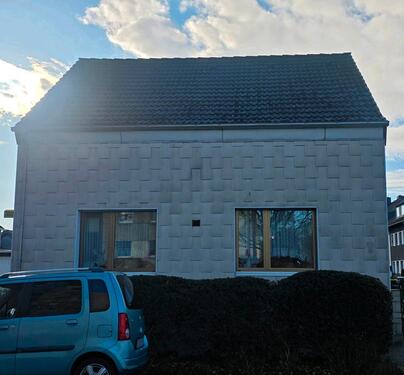 Foto - 2-Familienhaus freisteh. mit großem Grundstück