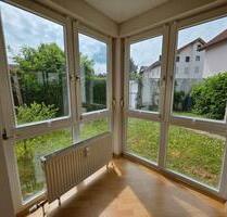 Helle, gemütliche 2,5 Zi.-EG-Wohnung mit Terrasse und Garten - Obersulm