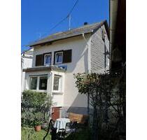 Charmantes Haus mit wunderschönem Ausblick, 164 m² Wohnfläche - Hohenstein