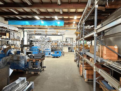 Foto - Moderne Halle mit Krananlage, Starkstrom & Büroflächen – jetzt mieten!