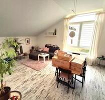 90qm helle Dachgeschosswohnung im Grünen - Geiselberg