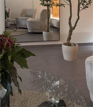 Foto - Kosmetikstudio Nageldesignerin Zuffenhausen Zentrale