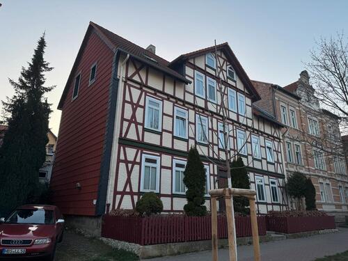 Foto - Mehrfamilienhaus mit 5 Wohneinheiten und ausgebauter Hauptwohnung