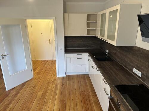 Foto - Helle ruhige 3-R-Maisonetten-Wohnung mit EBK direkt am Augustabad