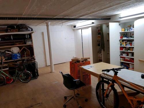 Foto - Platz in geteilter Werkstatt. - 160,00 EUR Kaltmiete,