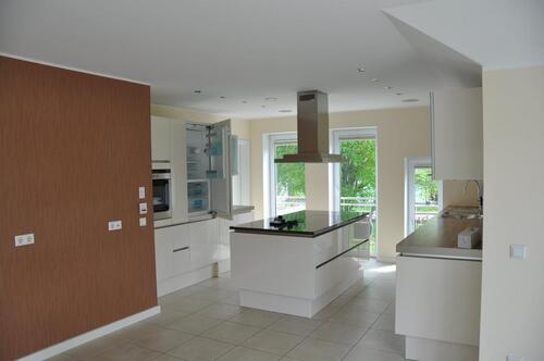 Foto - Schöne Wohnung 150 m2 - 1.200,00&nbsp;EUR Kaltmiete, ca.&nbsp; 150,00&nbsp;m&sup2;