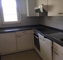 Schöne Wohnung mit zwei Zimmern sowie Balkon und EBK in Dobel