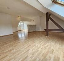 Wohntraum im Dachgeschoss mit Dachterrasse und sehr schönem Bad - Aue-Bad Schlema