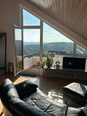 Foto - Helle 3-Zimmer Dachgeschosswohnung Stuttgart- Heumaden