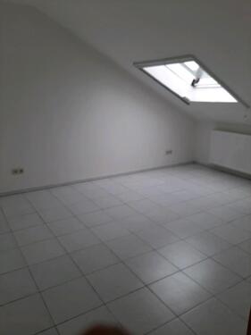 Foto - 1 Zimmer Dachgeschoßwohnung zur Miete in Langenselbold
