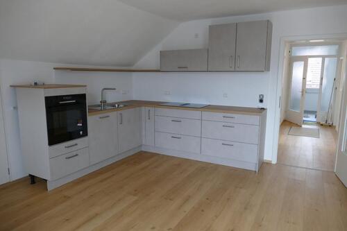 Foto - Wohnung 3-ZKB, kernsaniert, 3. OG (ohne Lift), 90 m², Einbauküche