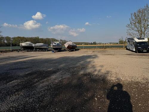 Foto - Stellplätze Wohnmobile, Wohnwagen, Boote & Anhänger von Privat