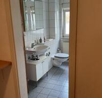 Mietwohnung mit Einbauküche, neu möbliert - Großostheim