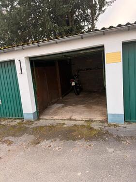 Foto - Garage zur Mitnutzung für Motorräder zu vermieten
