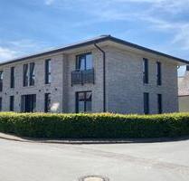 Hochwertige helle OG Wohnung, 3 Zimmer, 86 qm, großer Balkon - Twistringen
