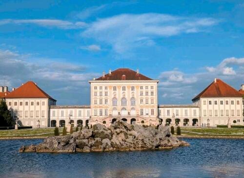 Foto - Großzügige 3-Zimmer Wohnung in Nnymphenburg zu vermieten