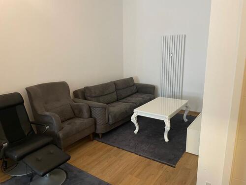 Foto - Modern renovierte 2 Zimmer- Wohnung ca 45 qm mit offener Küche-