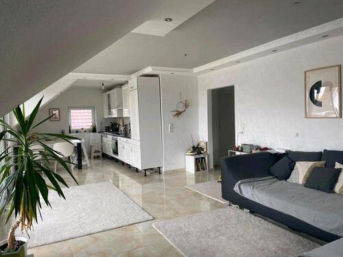 Foto - 3 Zimmer Dachgeschoss Wohnung mit Südbalkon in Top Lage, ab 01.05