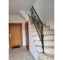 Großzügige 4-Zimmer-Wohnung mit Terrasse und Gartenmitbenutzung - Luhden