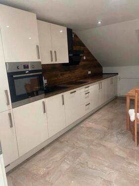 Foto - 4 Zimmer Dachgeschosswohnung - 975,00&nbsp;EUR Kaltmiete, ca.&nbsp; 100,00&nbsp;m&sup2;