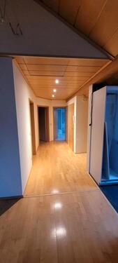 Foto - Helle Dachgeschosswohnung mit Stellplatz