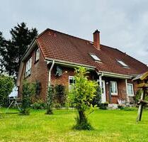 Moderne 4-Zimmer-Wohnung (95 m²) mit großer Dachterrasse, Garage - Gnarrenburg