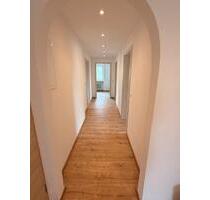 Renovierte 4-Zimmer-Wohnung mit Balkon in Höchstadt Süd - Adelsdorf