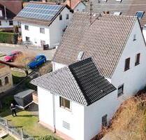 Haus in toller Lage mit großem Garten und schöner Aussicht! - Krickenbach