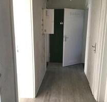 Frei zum 15.04.2026.: Helle 3-Zimmer-Wohnung mit modernemTageslichtbad und Balkon - Düsseldorf Stadtbezirk 6