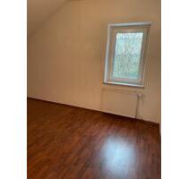 Wohnung zu miete Dachgeschoss - 700,00&nbsp;EUR Kaltmiete, ca.&nbsp; 70,00&nbsp;m&sup2; in Sulzbach (Saar) (PLZ: 66280)