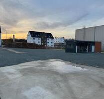 Stellplatz umzäunt direkt in Gießen