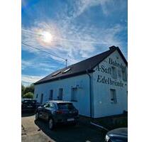 Freistehendes Einfamilienhaus in Welschbillig mit Garten, Scheune