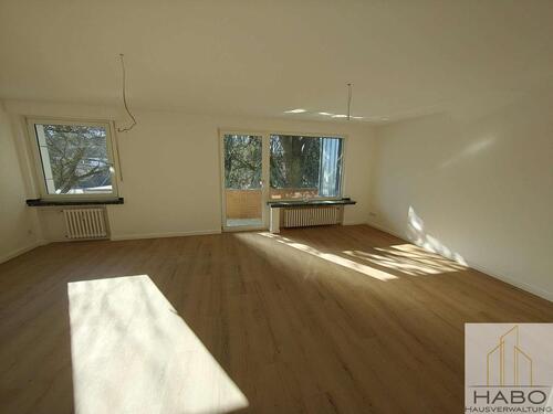 Foto - Renovierte 3-Zimmer Wohnung im I.OG mit Balkon