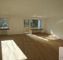 Renovierte 3-Zimmer Wohnung im I.OG mit Balkon - Essen Stadtbezirk IV