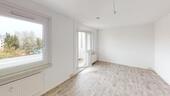 Foto - Möblierte 2-Raum-Wohnung mit Balkon nahe Schlossteich